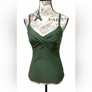 Athleta Twister Underwire Tankini Top 34D 34DD Underwire Support- Sage Green